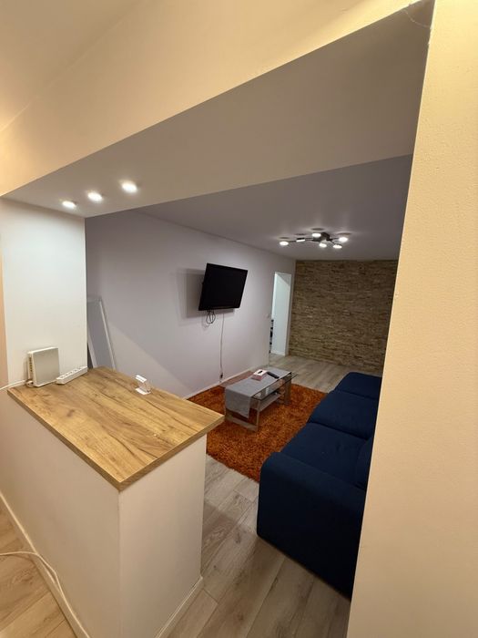 Închiriez apartament în regim hotelier