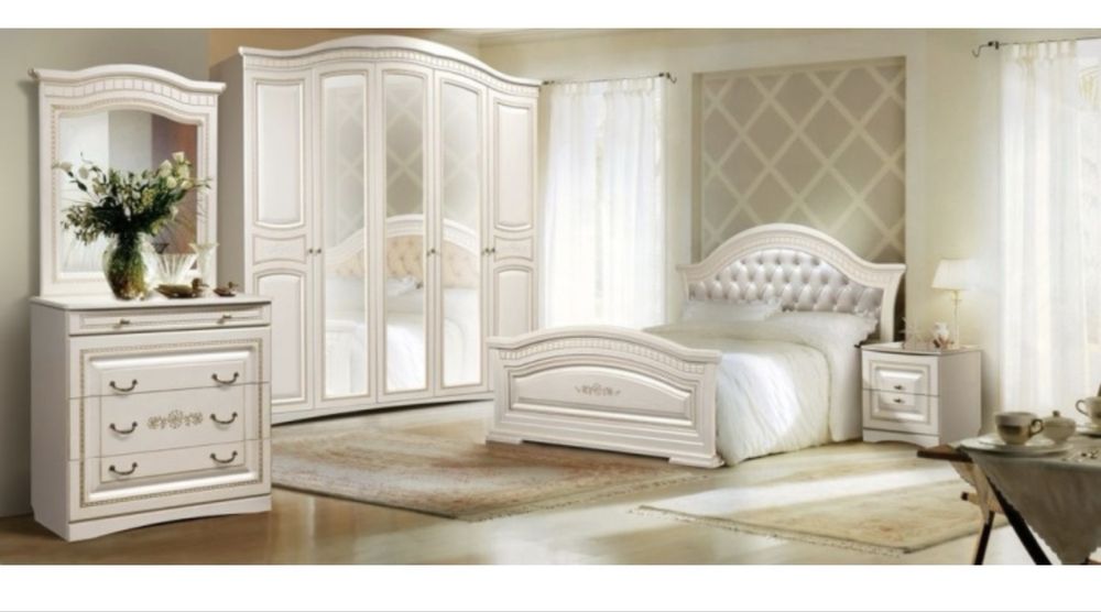 Спальный гарнитур