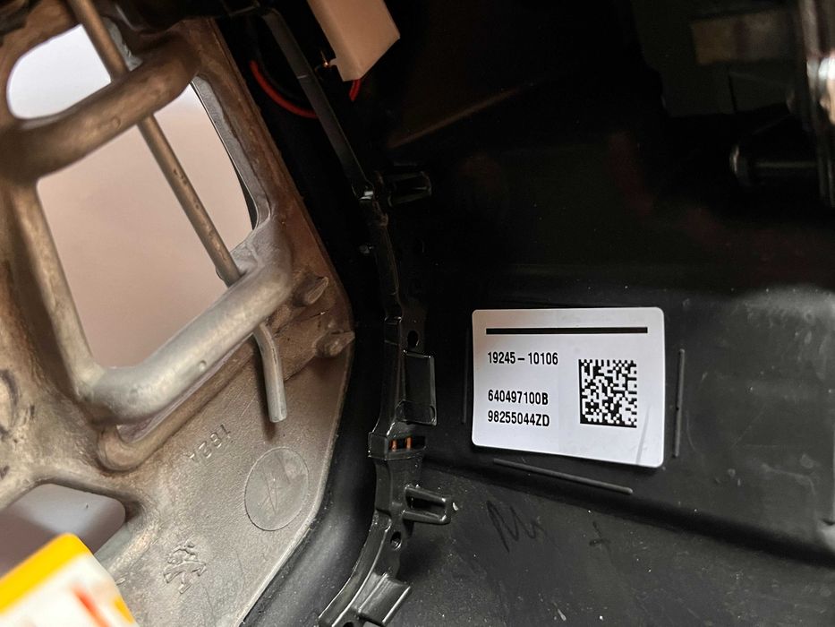 Оригинален кожен Мулти волан Peugeot 208 Пежо pejo