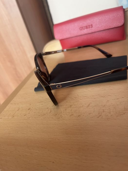 Слънчеви очила Guess