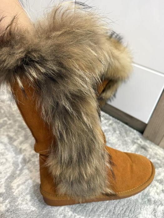 Апрески от велур с много топъл пух и косъм от лисица