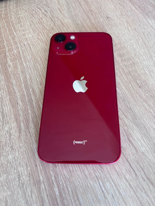 iPhone 13 red product