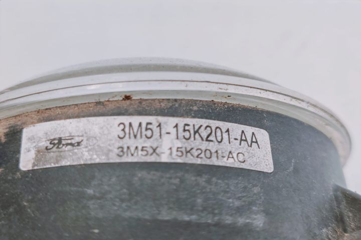 Far Ceata proiector dreapta 3M5115K201AA Ford Focus a 2-a generatie