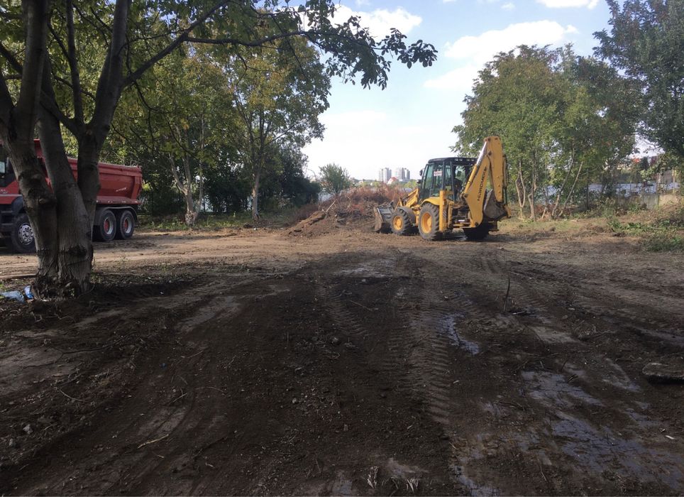 Inchiriez buldoexcavator, camion 8x4, bobcat. Pamant de umplutura