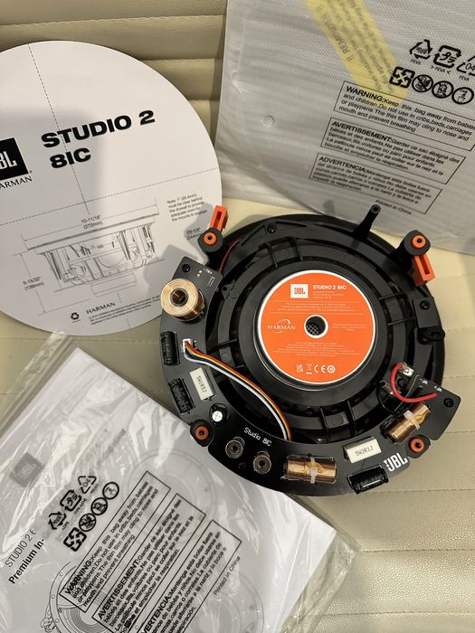 Boxa profesionala noua ! In tiple ! JBL Studio 2 8IC Premium