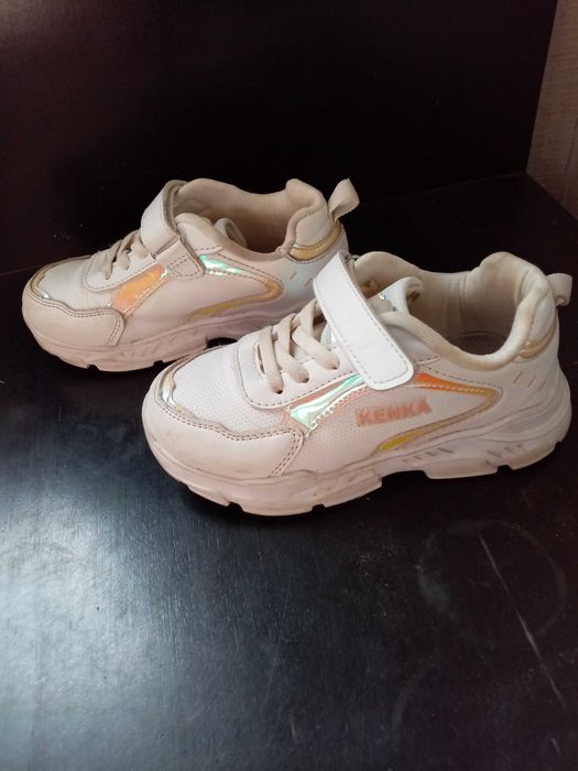 Кроссовки на девочку KENKÄ Россия 28 размер