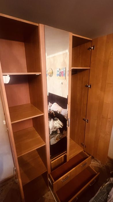 Продам шкаф гардероб