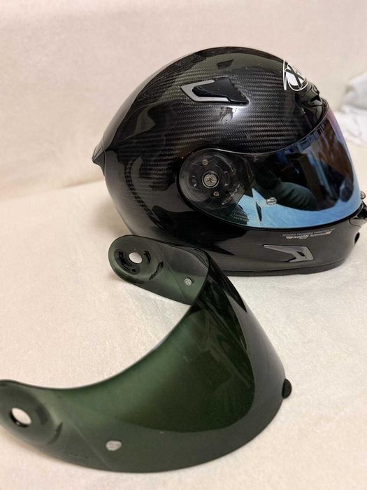 Casca moto X-Lite 802 RR Ultra Carbon S-M + 2 viziere – impecabilă