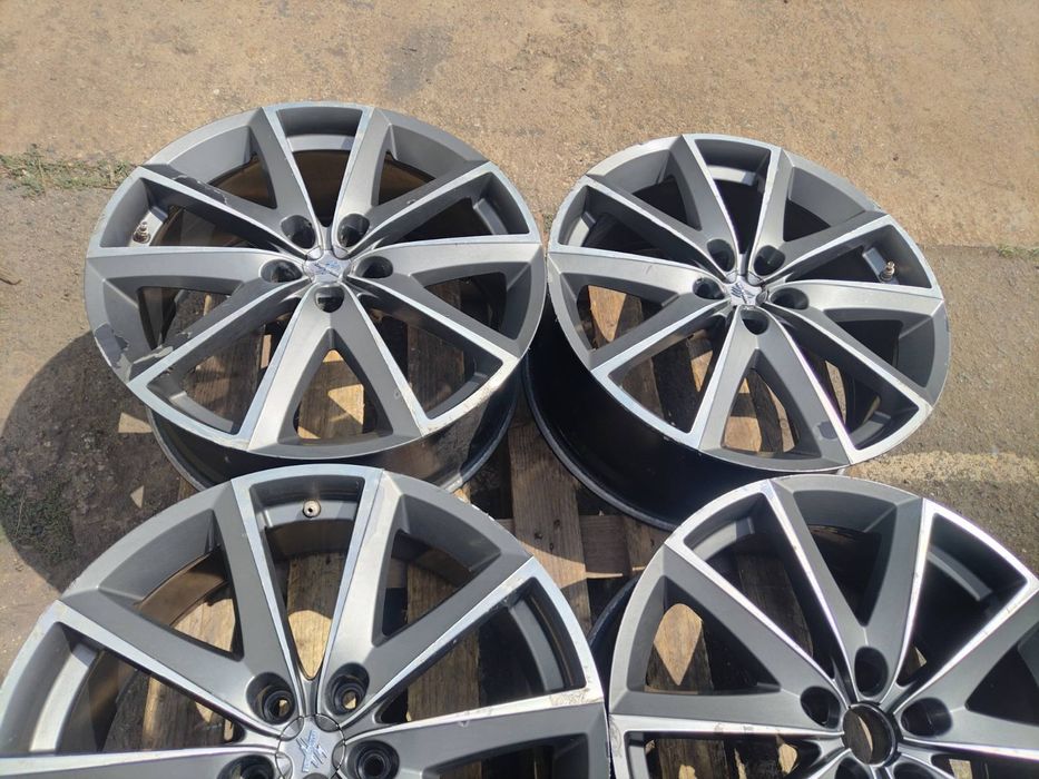 20 цола 5 х 114,3 мм Хюндай/ КИЯ/ Мазда / Митсубиши - 8,5 инча/ ЕТ 38