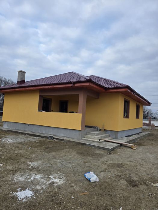 Vand casa noua , situata la 4 km de Tg.Neamt(Topolita)