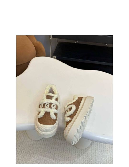 Продам угги женские