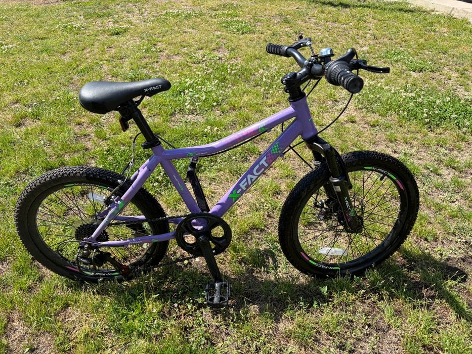 Bicicleta fete  noua