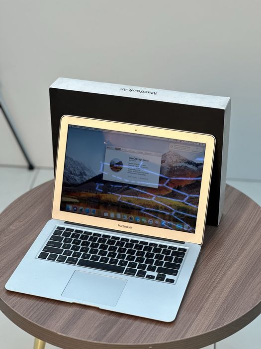 Macbook air с коробкой