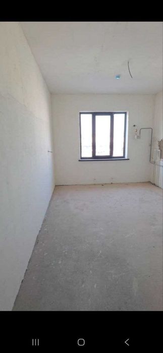 Arzonga 2 xonali kvartira srochna sotiladi