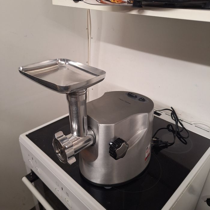 Месомелачка ProfiCook 1800W 120кг на час