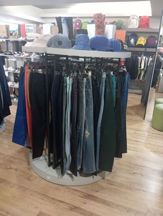 Продавам бизнес оригинална стока от Outlet магазин