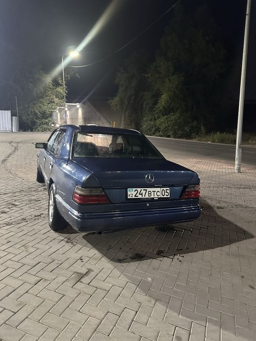 Продам мерса е280 и квадрацикл