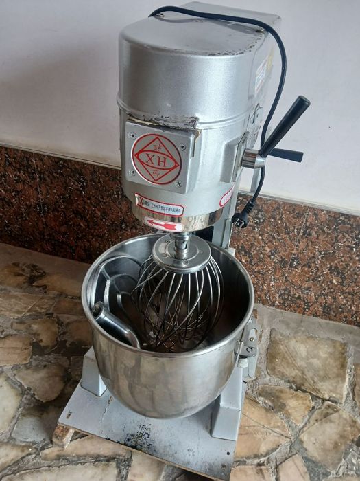 30litrli Mikser sotiladi