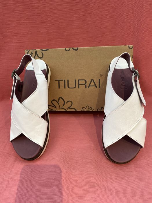 SANDALE piele marimea 39