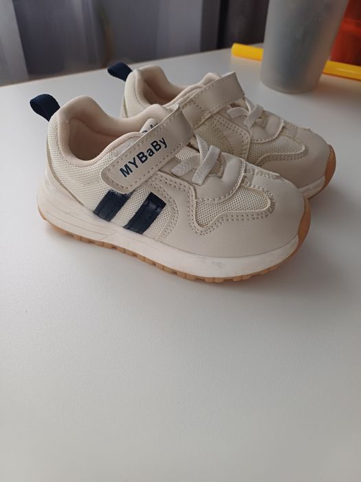 Продам детскую обувь для мальчика