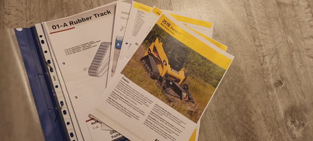 Miniincarcator bobcat ,incarcator frontal Caterpillar