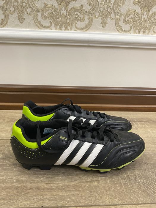 Butsi futbol razmer 43-44-44,5