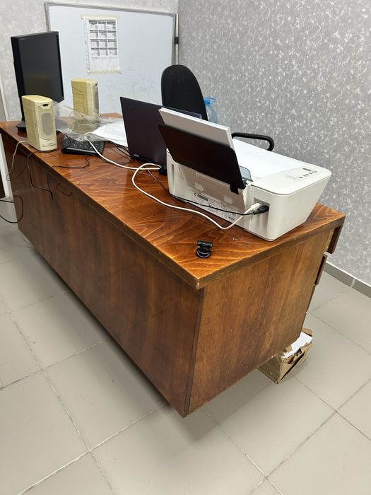 Стол тумба с полками