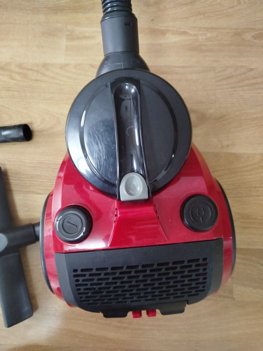 Aspirator fără sac Star-Light, 700W, Cyclonic, Filtru HEPA