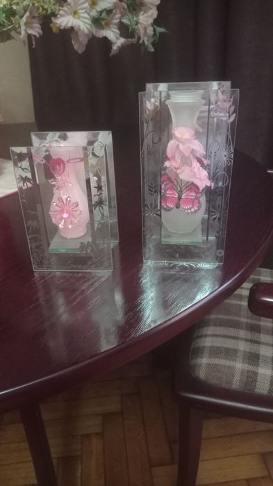 Продаю красивые сувениры в стекле.