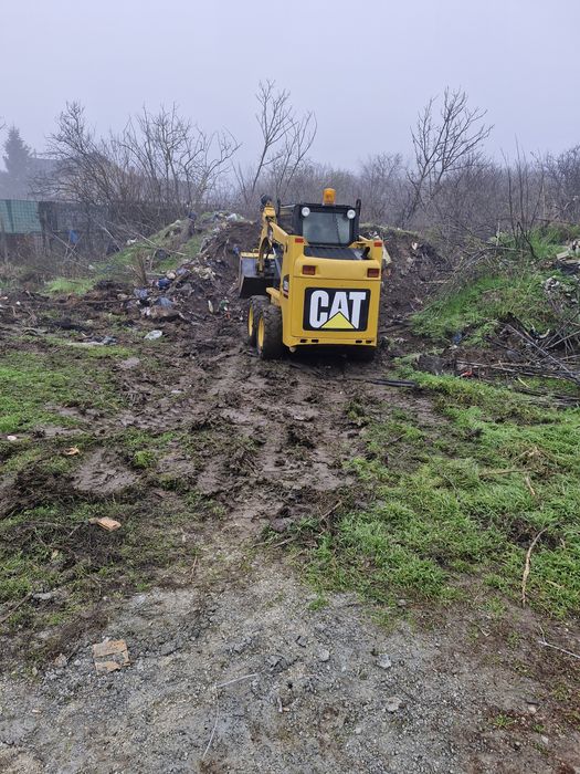 Excavator /bobcat pentru șanțuri, fose ,fundatii