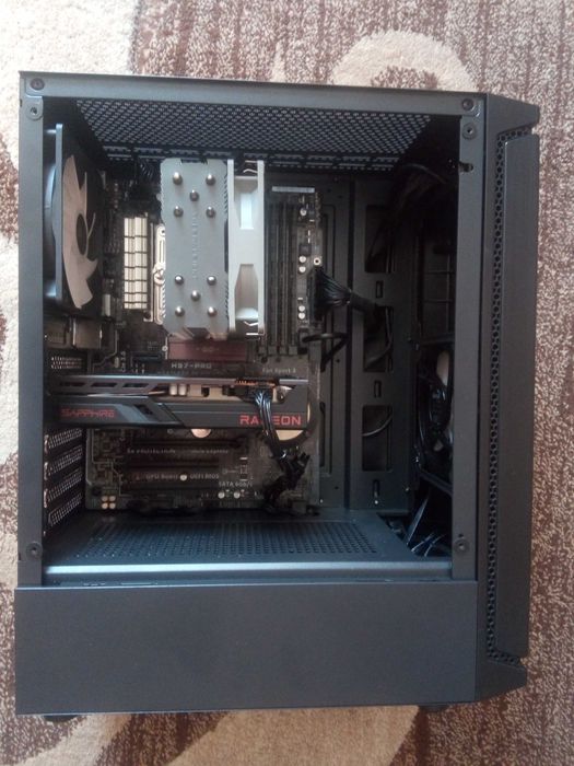 PC intel i7 4790 32GB DDR3 1600 MHz AMD RX 6600 8GB