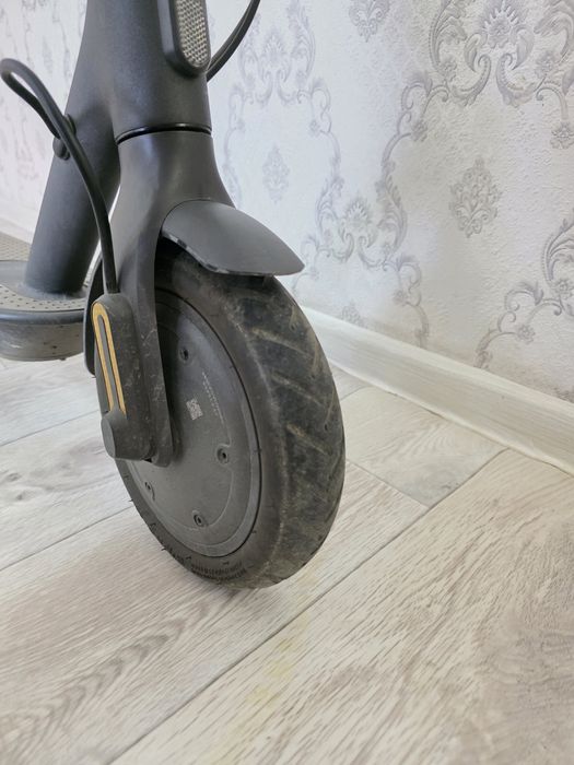 Самокат электро Xiaomi состояние хорошее