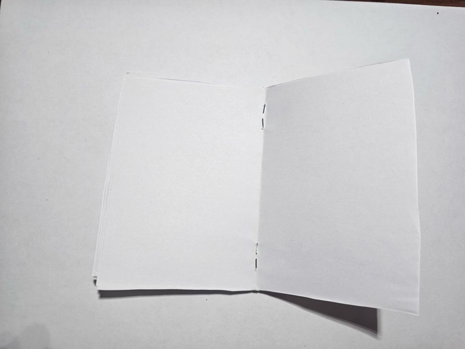 Миниатюрная книга для рисования