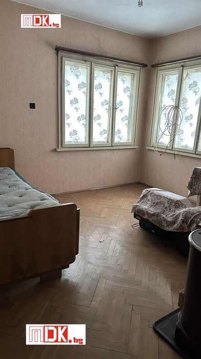 Продава се Къща в Първомай - 100 кв.м за 570 €/кв.м - Снимка #9