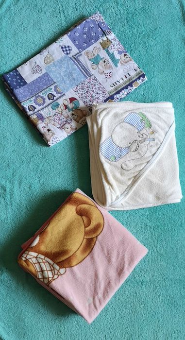 Детское одеялко и простынь.