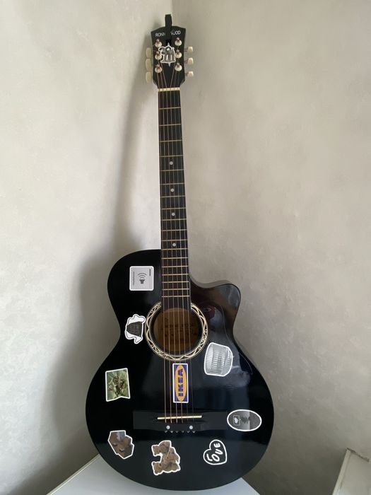 Гитара продам за 60к