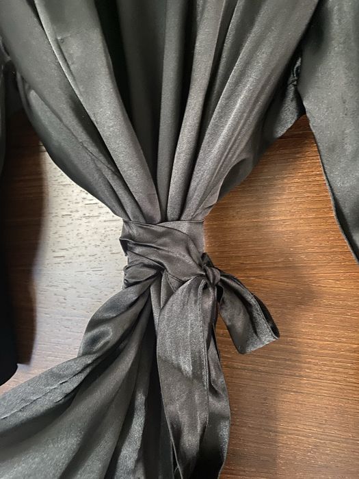 Halat de casa din saten negru M