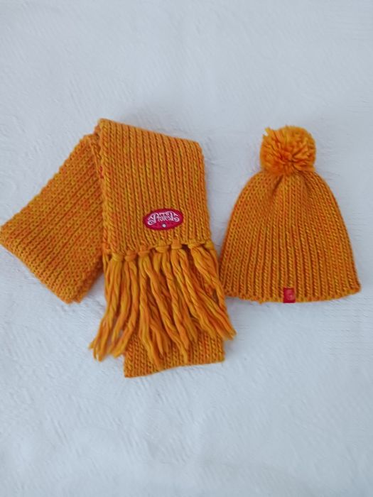 Дамски шалове  изгодно