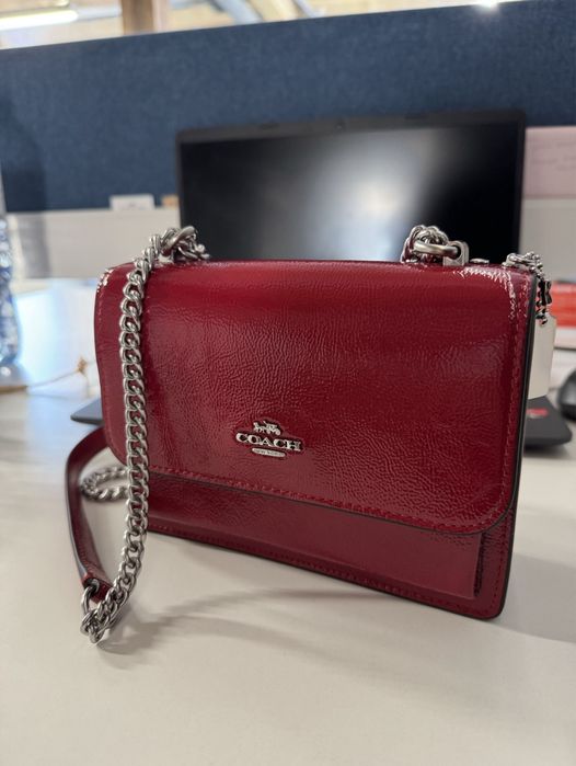 Сумка Coach в красном цвете