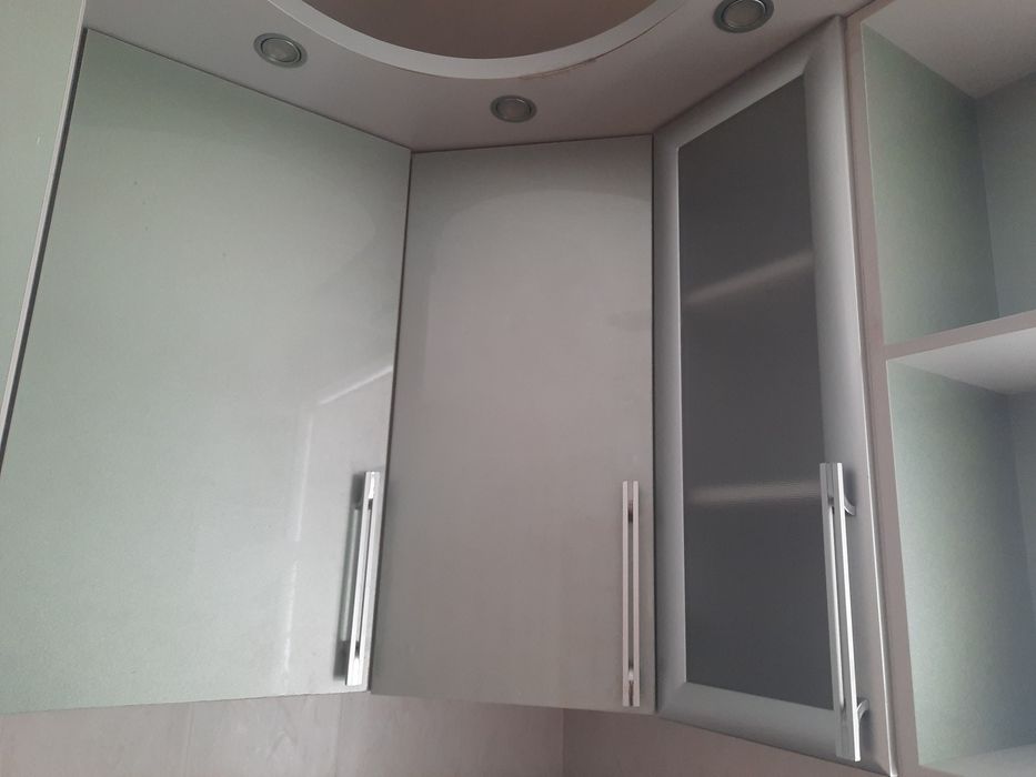 Продам встроенную кухню