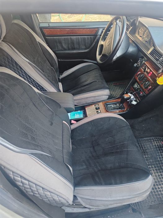 Mercedes-Benz W124 E280