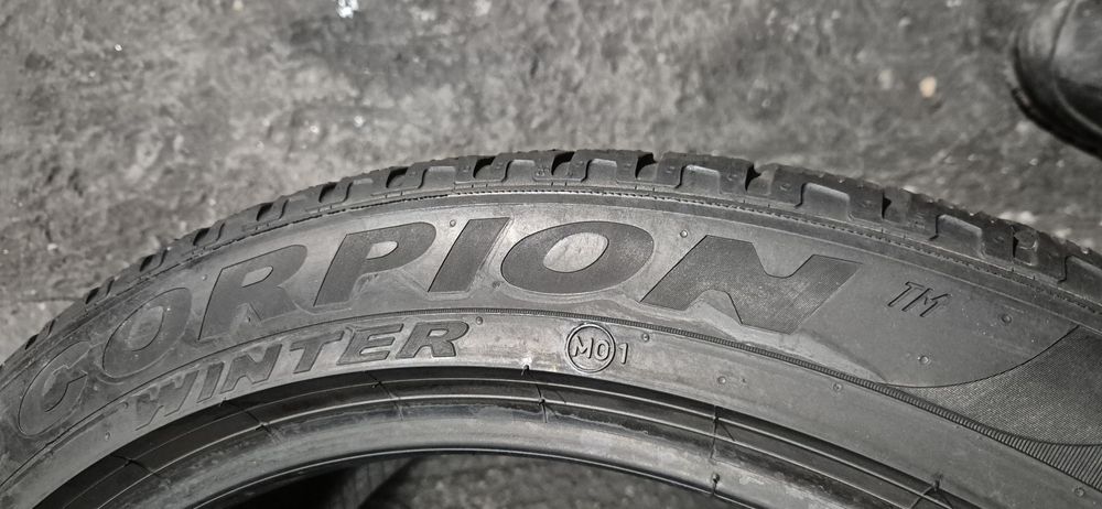 285 40 22 O bucata pirelli iarnă