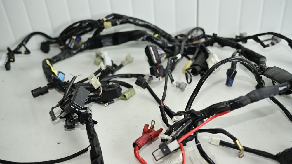 Yamaha YZF R1M  2015 2019 Instalatie electrica