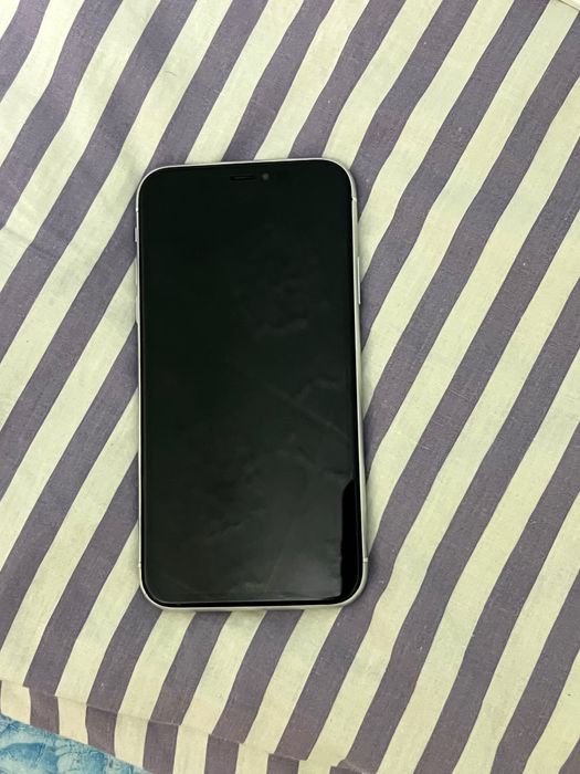IPhone XR 30000 тг