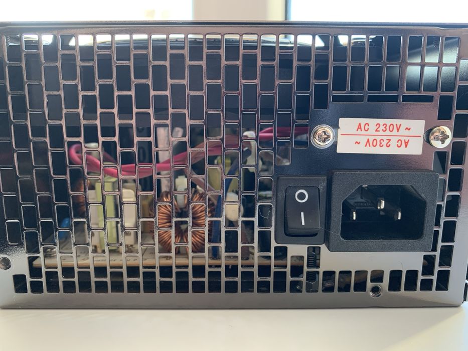 Huntkey Green Power модель LW-6500HG