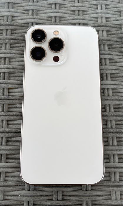 Iphone 13 pro, 128GB- impecabil fara zgarieturi; bateria: 76%