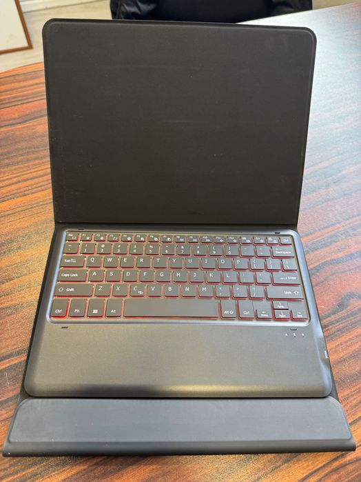 Калъф с клавиатура/поставка за преносим компютър до 13" ABEL IO