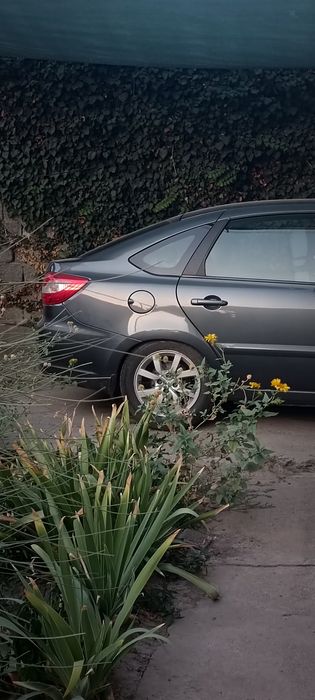 Lada Granta Liftback 16 клапанов