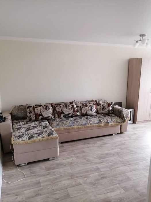 Кора камиш 1/2 Жоми бозор якин сотилади 2 хона