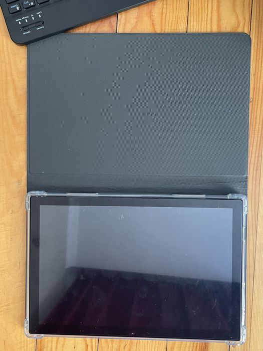 Продам планшет G3000 Plus + Наушники